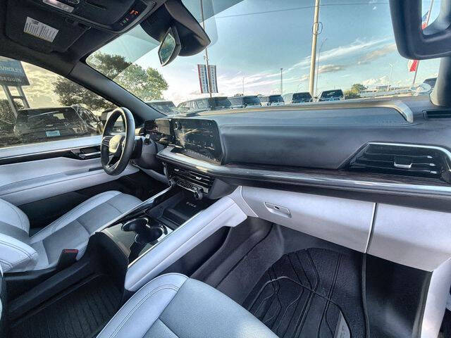 2025 Chevrolet Tahoe Premier