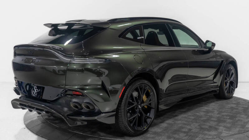 2025 Aston Martin DBX 707