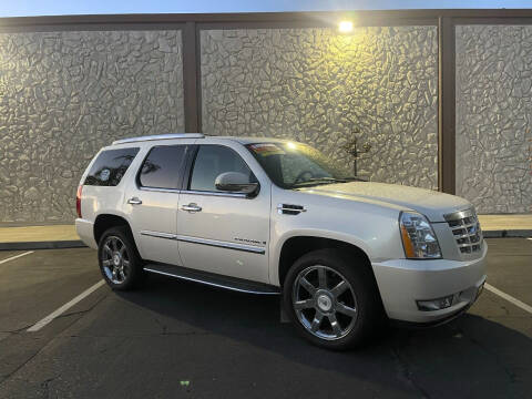 2007 Cadillac Escalade for sale at Car Deal Auto Sales in Sacramento CA