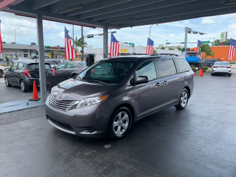 2015 Toyota Sienna for sale at American Auto Sales in Hialeah FL