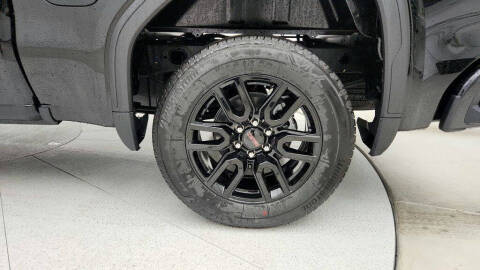 2025 GMC Sierra 1500 Elevation Standard