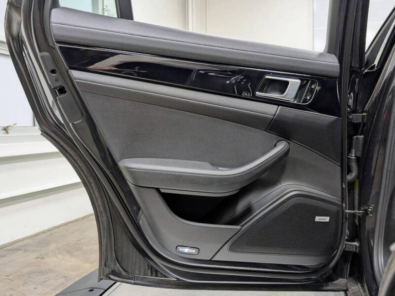 2020 Porsche Panamera