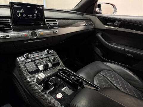 2015 Audi S8 4.0T quattro