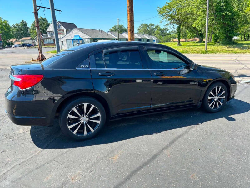 2012 Chrysler 200 S