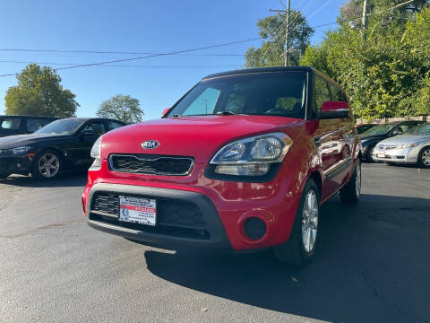 2013 Kia Soul +
