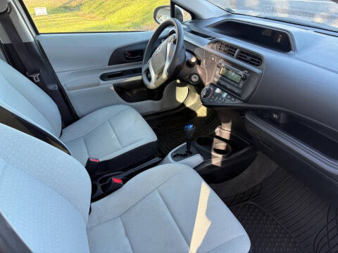 2013 Toyota Prius c Four