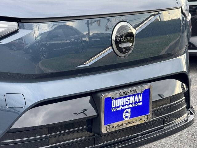 2025 Volvo EX90 Twin Plus 7P