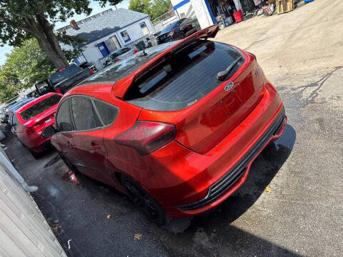 2018 Ford Focus ST