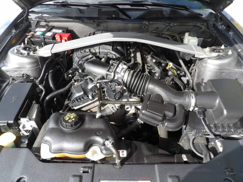 2013 Ford Mustang V6