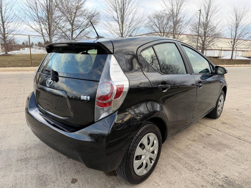 2014 Toyota Prius c Three