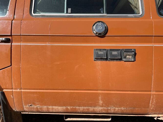 1982 Volkswagen L Passenger Van