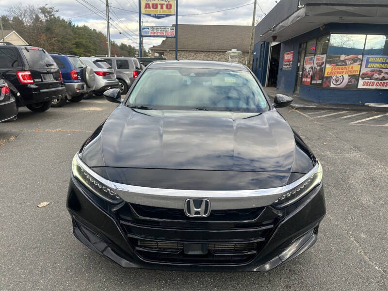 2018 Honda Accord Touring's photo
