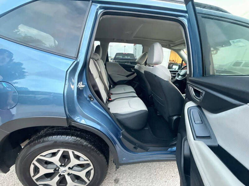 2024 Subaru Forester Premium