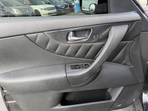 2009 Infiniti FX35