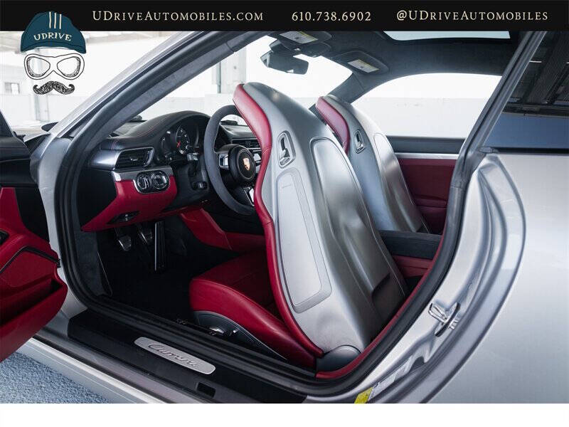 2017 Porsche 911 Carrera