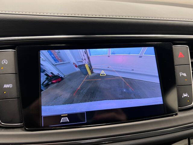 2022 Buick Enclave Essence
