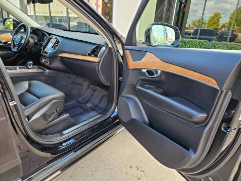 2025 Volvo XC90 B6 Plus Bright Theme 7P