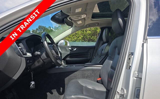 2019 Volvo XC60 T5 Momentum
