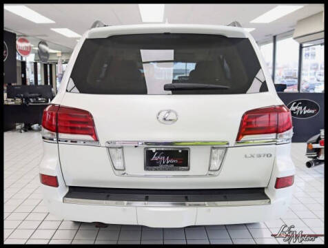 2014 Lexus LX 570