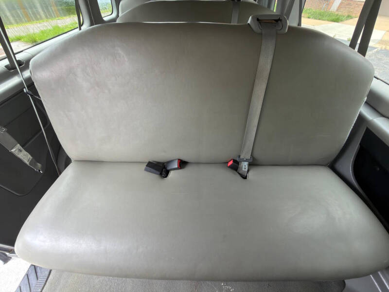 2010 Ford E-Series E-350 SD XL