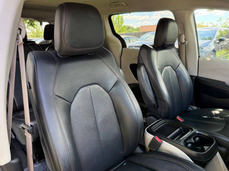 2018 Chrysler Pacifica Touring L