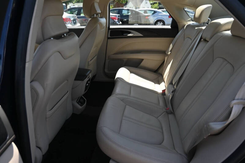 2017 Lincoln MKZ Select