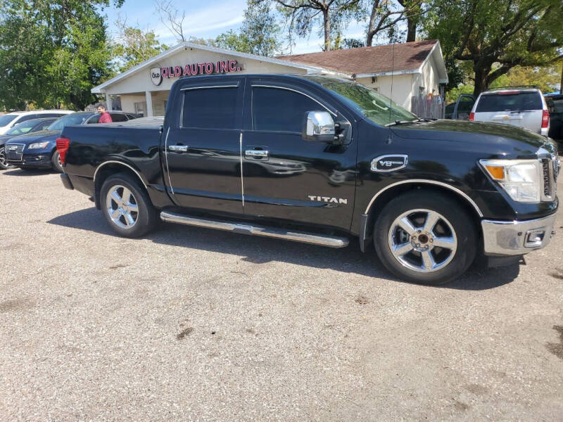 2017 Nissan Titan SV