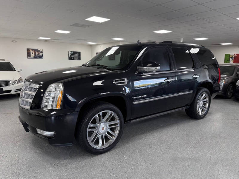 2013 Cadillac Escalade Platinum Edition