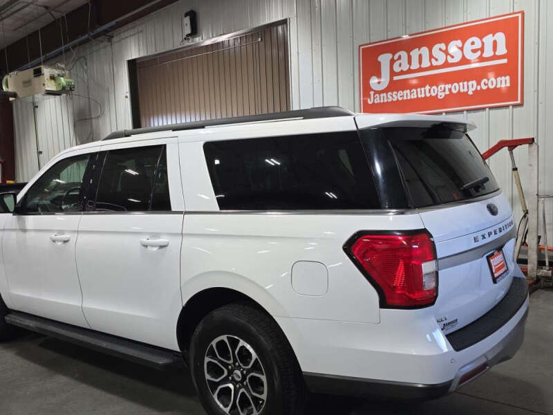 2024 Ford Expedition MAX XLT