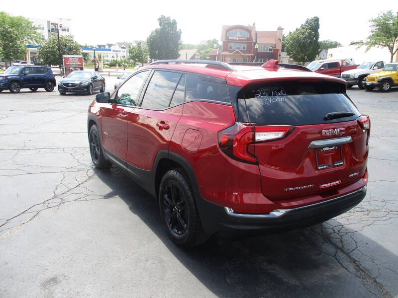 2023 GMC Terrain AT4