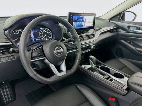 2024 Nissan Altima 2.0 SR