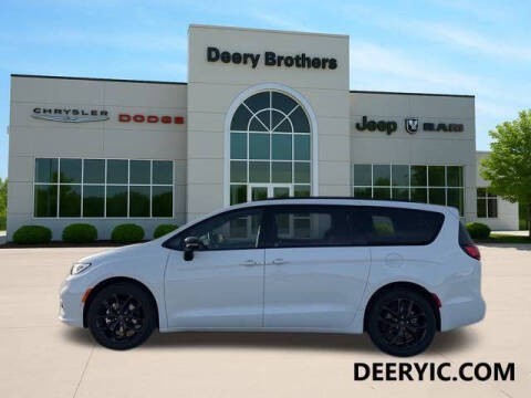 2026 Chrysler Pacifica Select