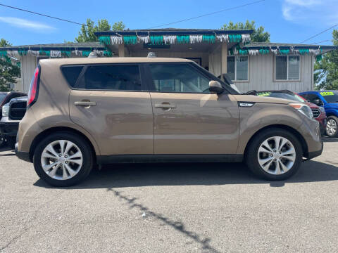 2015 Kia Soul +
