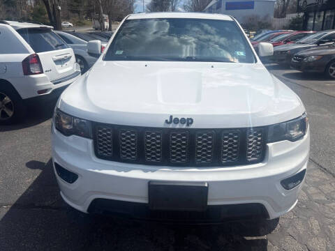 2017 Jeep Grand Cherokee Laredo