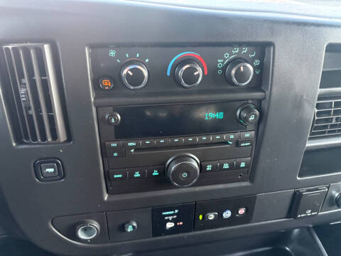 2017 Chevrolet Express LT 3500