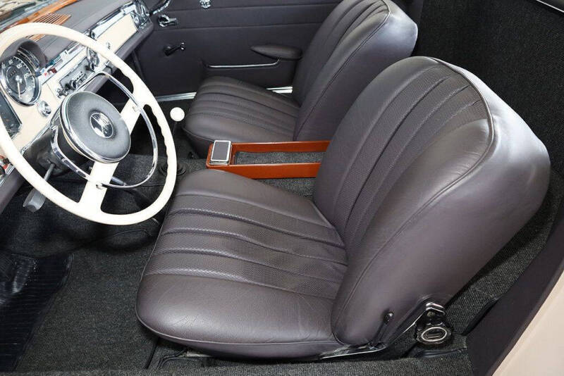 1967 Mercedes-Benz SL-Class