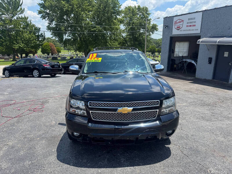 2013 Chevrolet Avalanche LS Black Diamond
