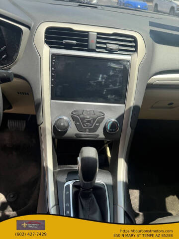 2015 Ford Fusion SE