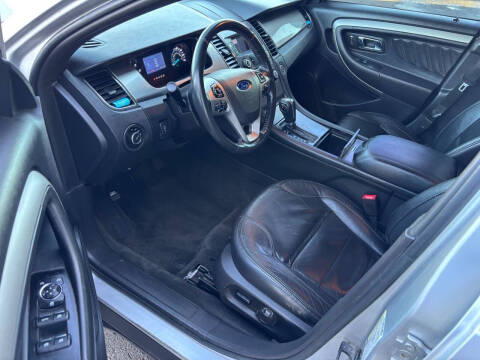 2013 Ford Taurus SEL