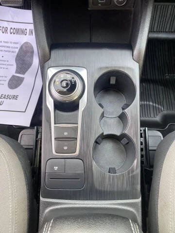 2021 Ford Escape Hybrid SE