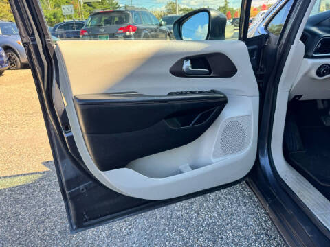 2019 Chrysler Pacifica Touring L