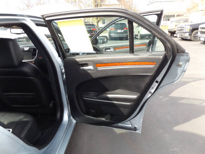 2013 Chrysler 300