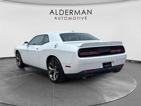 2015 Dodge Challenger R/T Plus