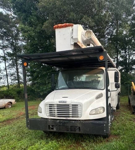 2012 Freightliner M2 106