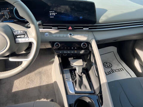 2025 Hyundai Elantra SEL Convenience