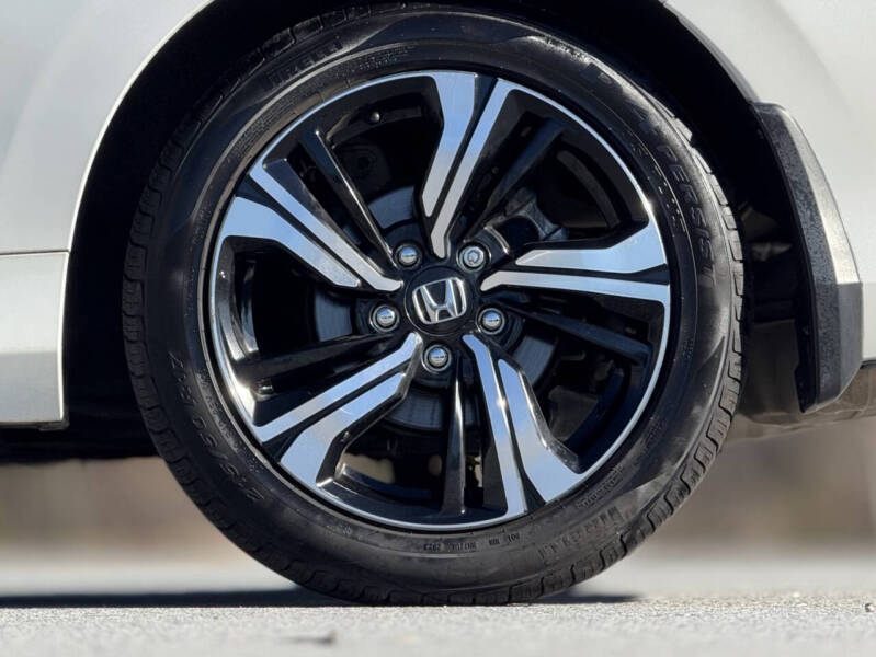 2017 Honda Civic Touring