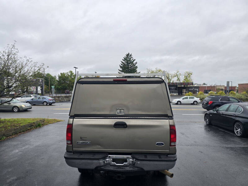 2006 Ford F-350 Super Duty XLT photo 7