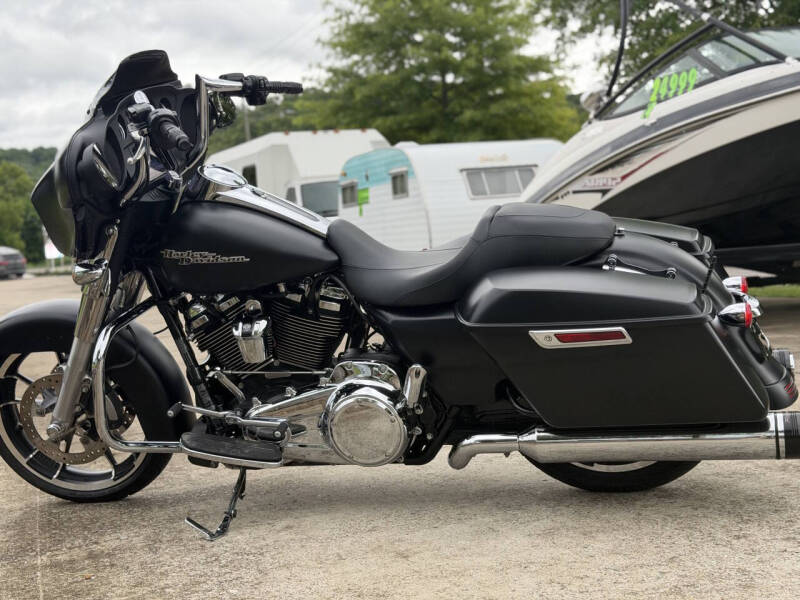 2020 Harley-Davidson Street Glide