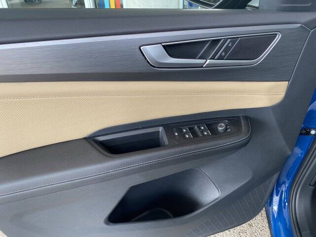 2025 Volkswagen Atlas Cross Sport SE 4Motion