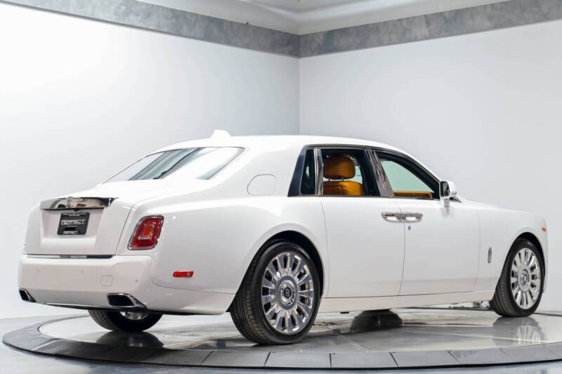 2022 Rolls-Royce Phantom